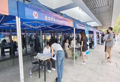 积极拓展教师招聘渠道，助力学校教师队伍建设