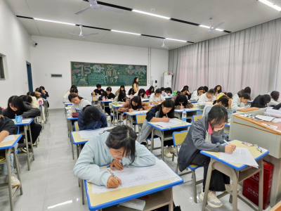 以考促教，以考促学，蓄势前行 —— 我校2024-2025学年第一学期期中考试顺利进行